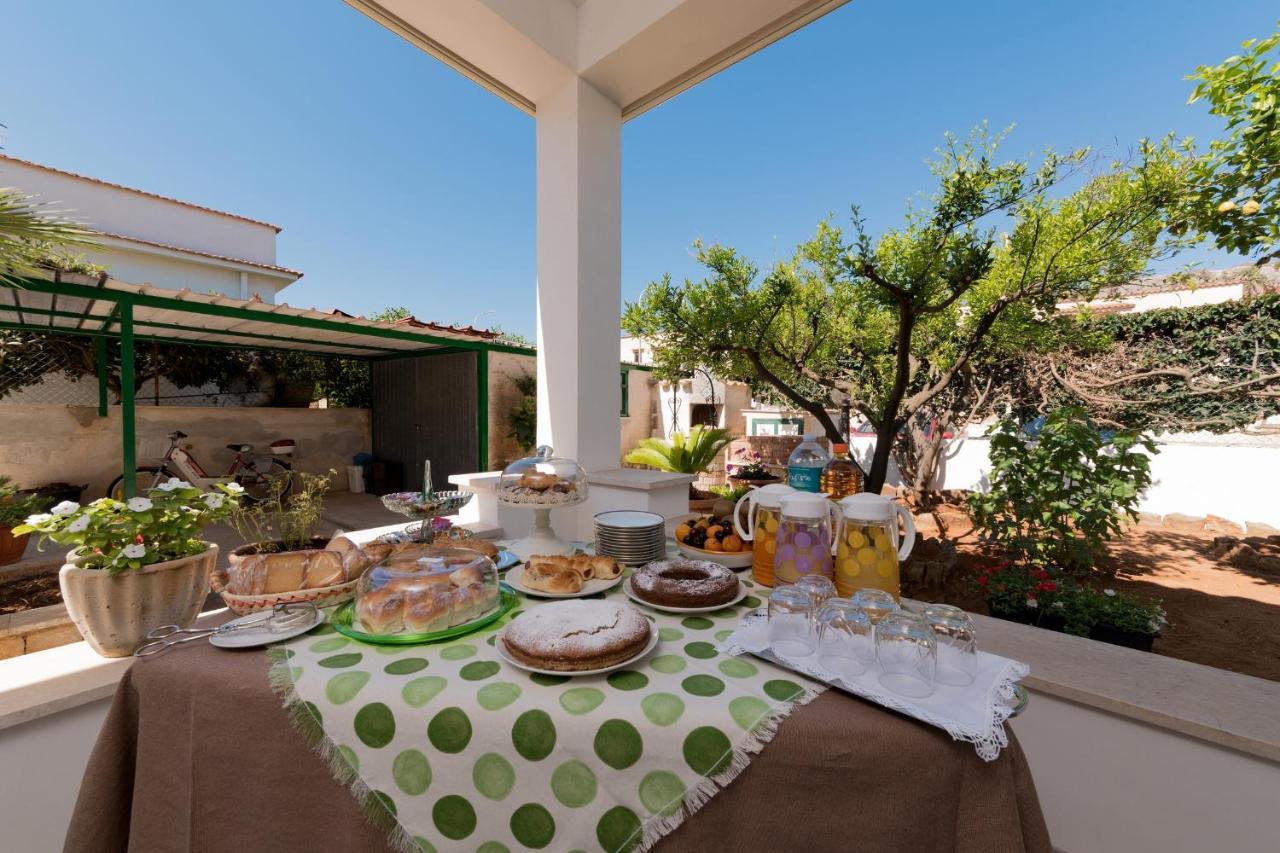 Tra La Montagna E Il Mare Bed & Breakfast San Vito Lo Capo Exterior photo