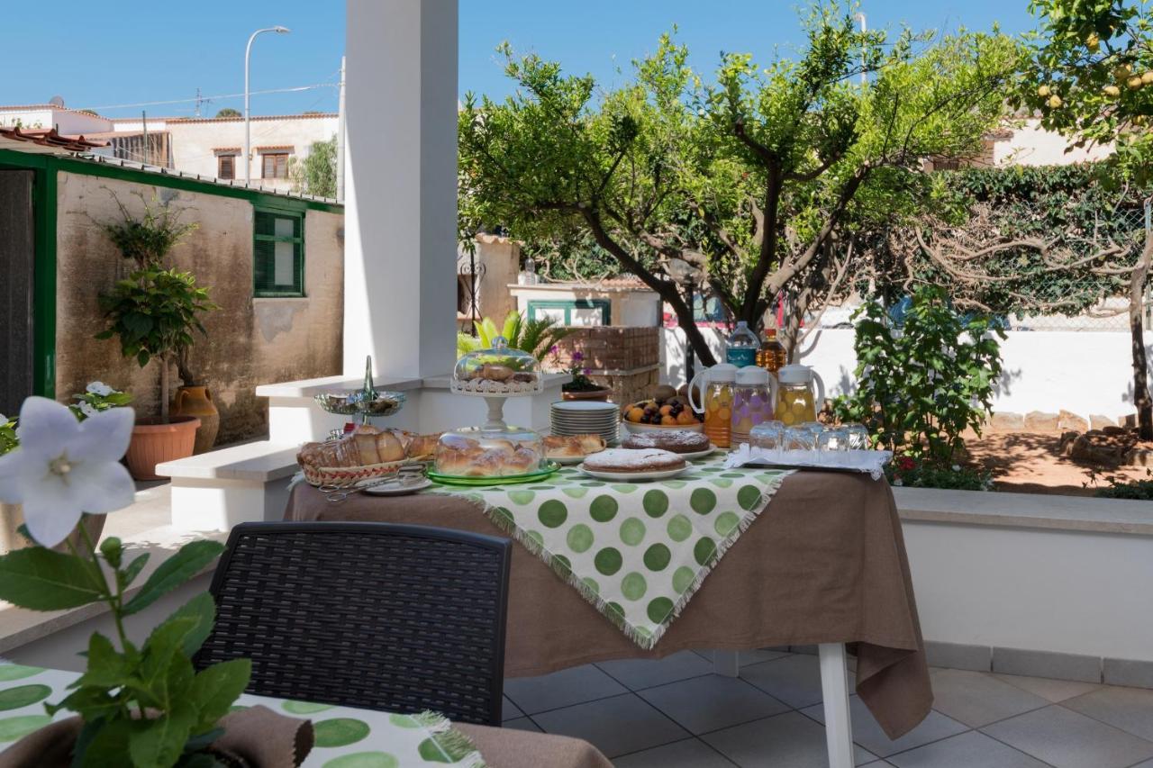 Tra La Montagna E Il Mare Bed & Breakfast San Vito Lo Capo Exterior photo